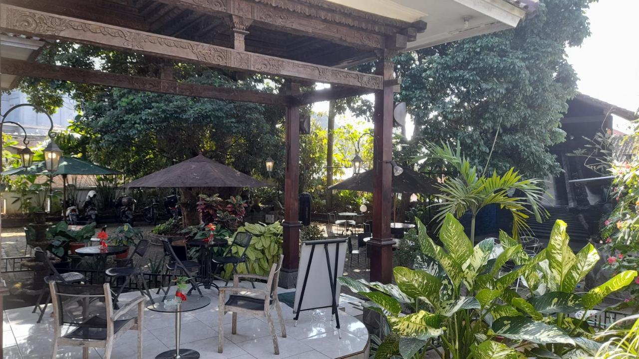 Valhalla Boutique *