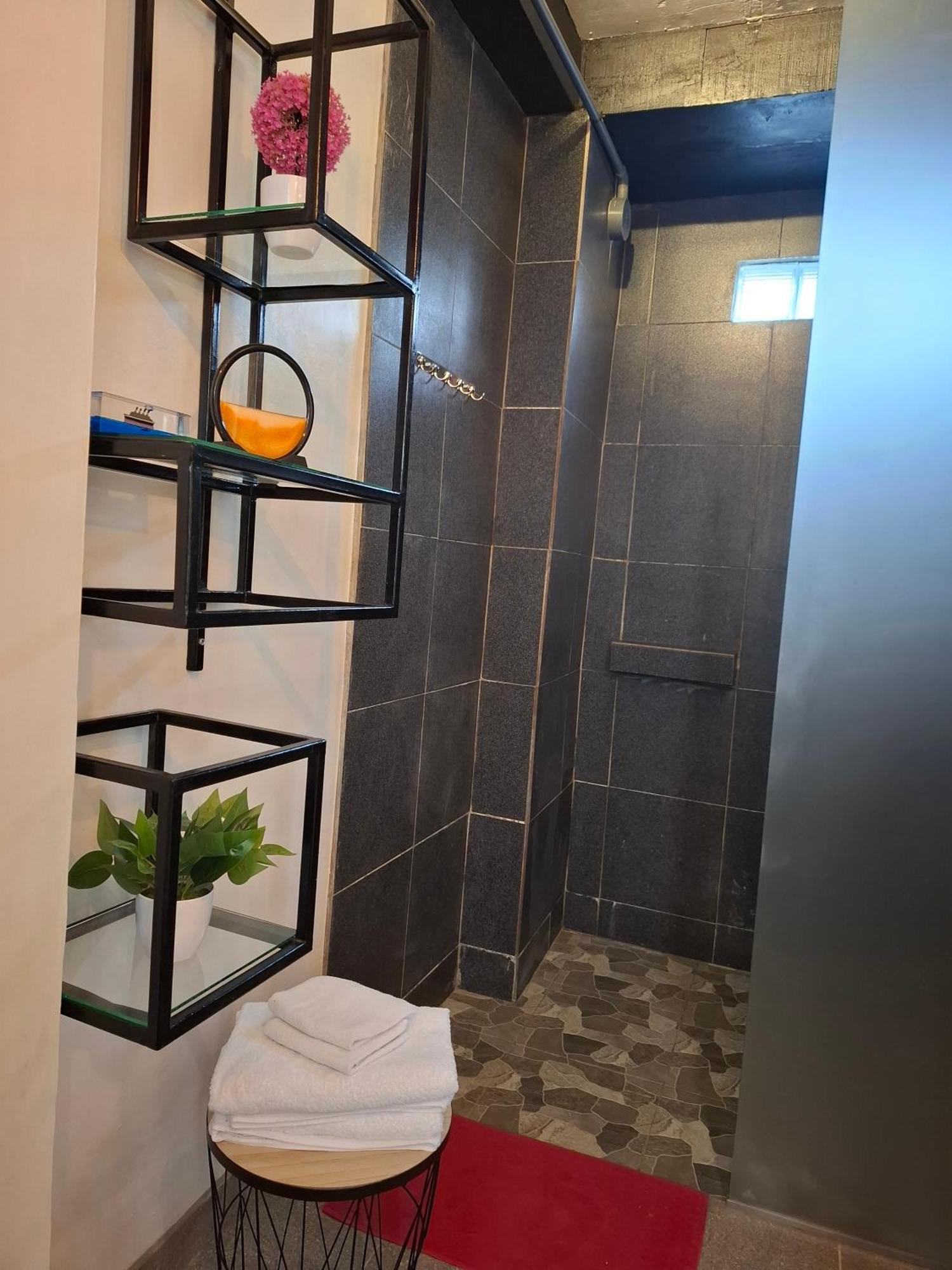 Valhalla Boutique Salatiga