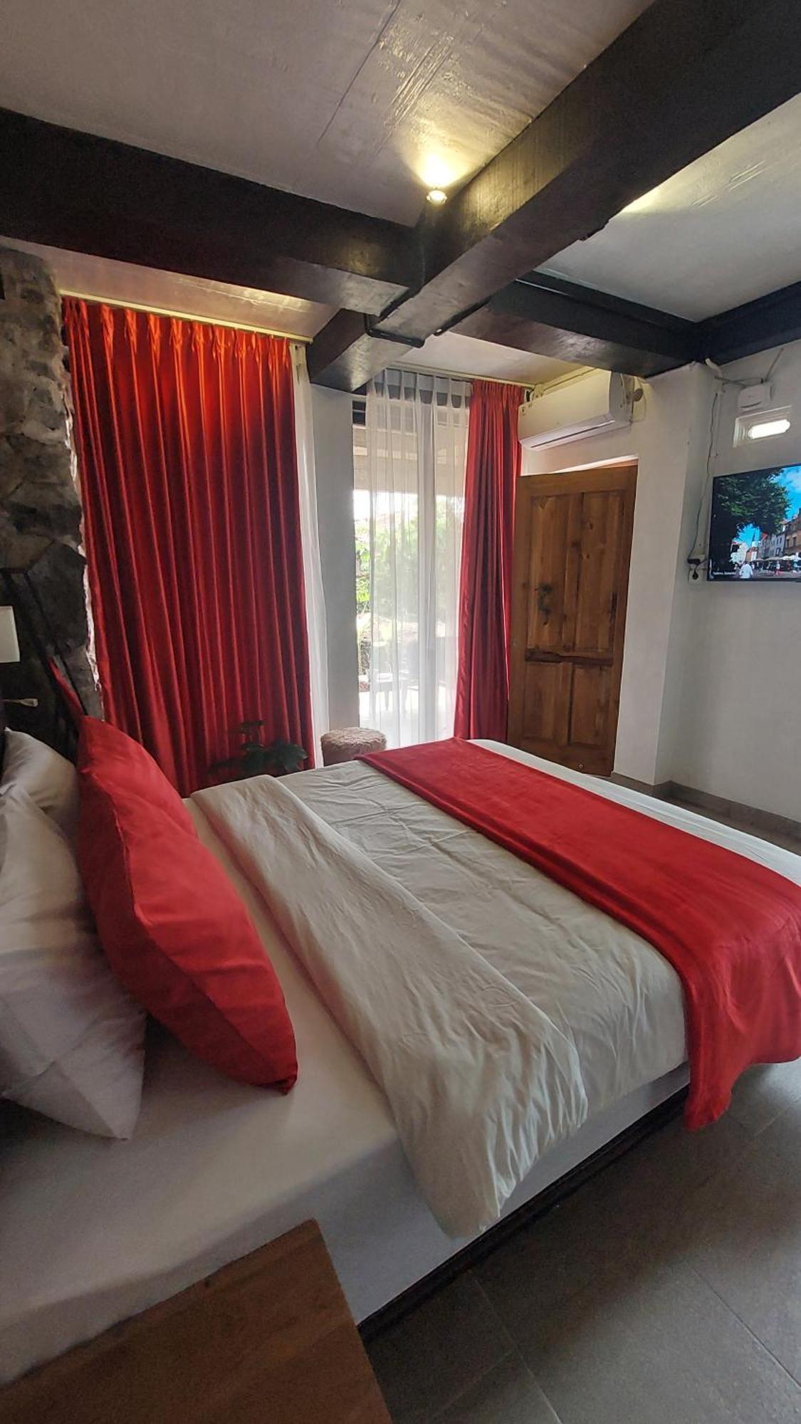 Valhalla Boutique Tempat Tidur & Sarapan Salatiga